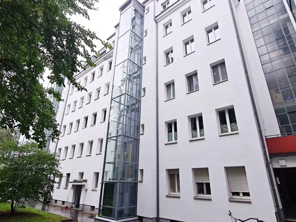 FAMILIENHIT, ENKPLATZ, gepflegte 113 m2 Neubau mit Loggia, 4 Zimmer, Küche, 2 Bäder, teilmöbliert, 3. Liftstock, U3-Nähe