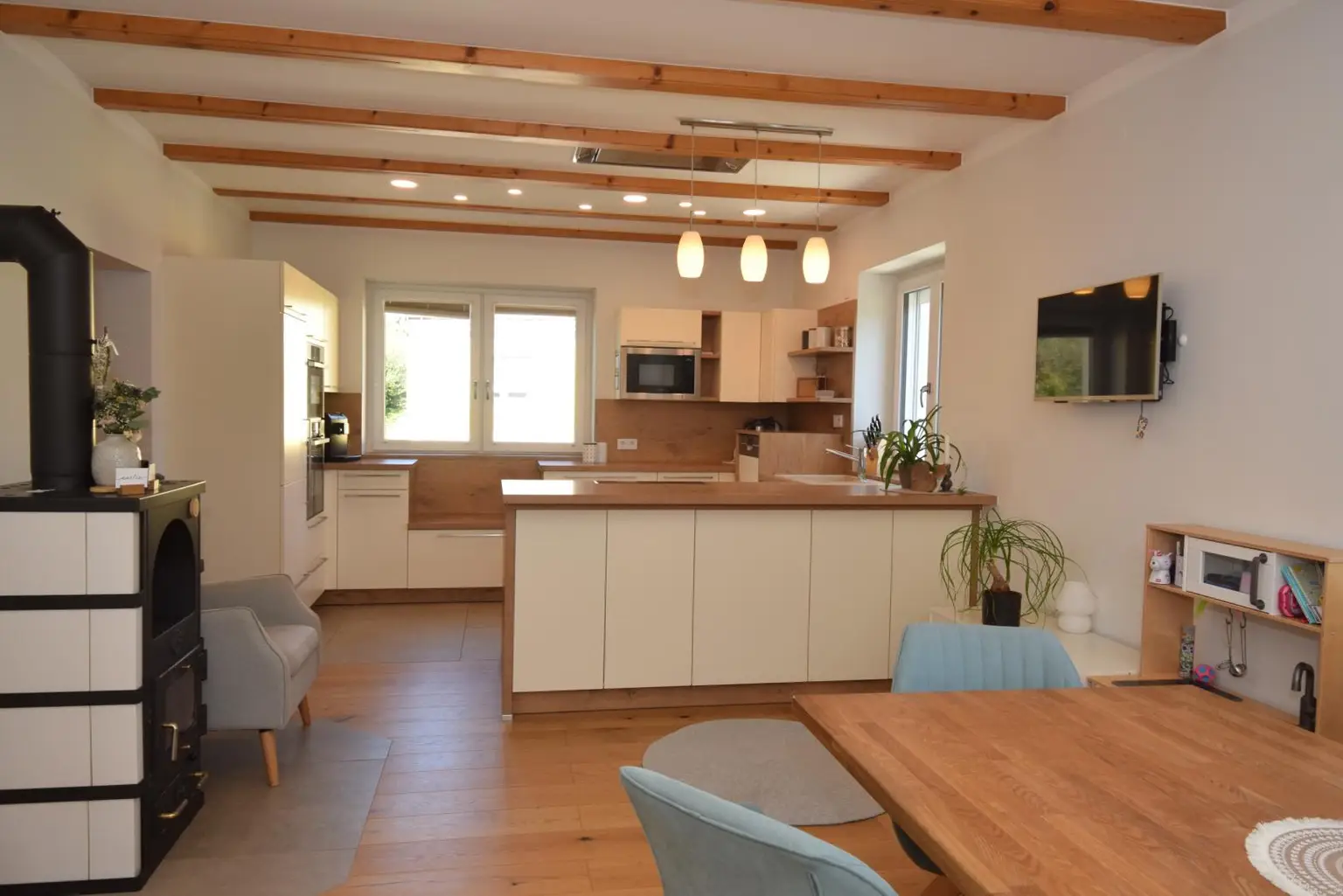 Küche mit Esszimmer