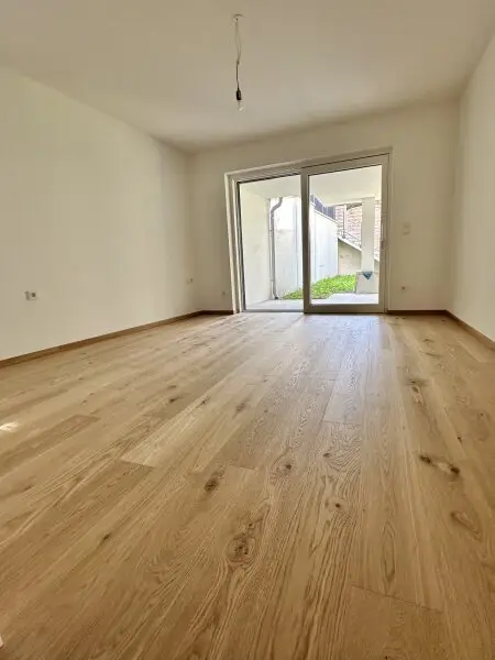 Großzügige Doppelhaushälfte - 5 Zimmer - 2 Bäder - Alte Donau - U1 - U2 - Provisionsfrei für den Käufer!