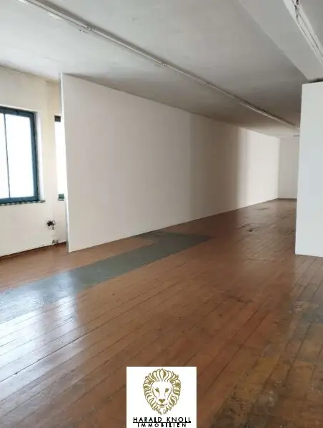 Wohn- und Betriebsgebäude in Natters