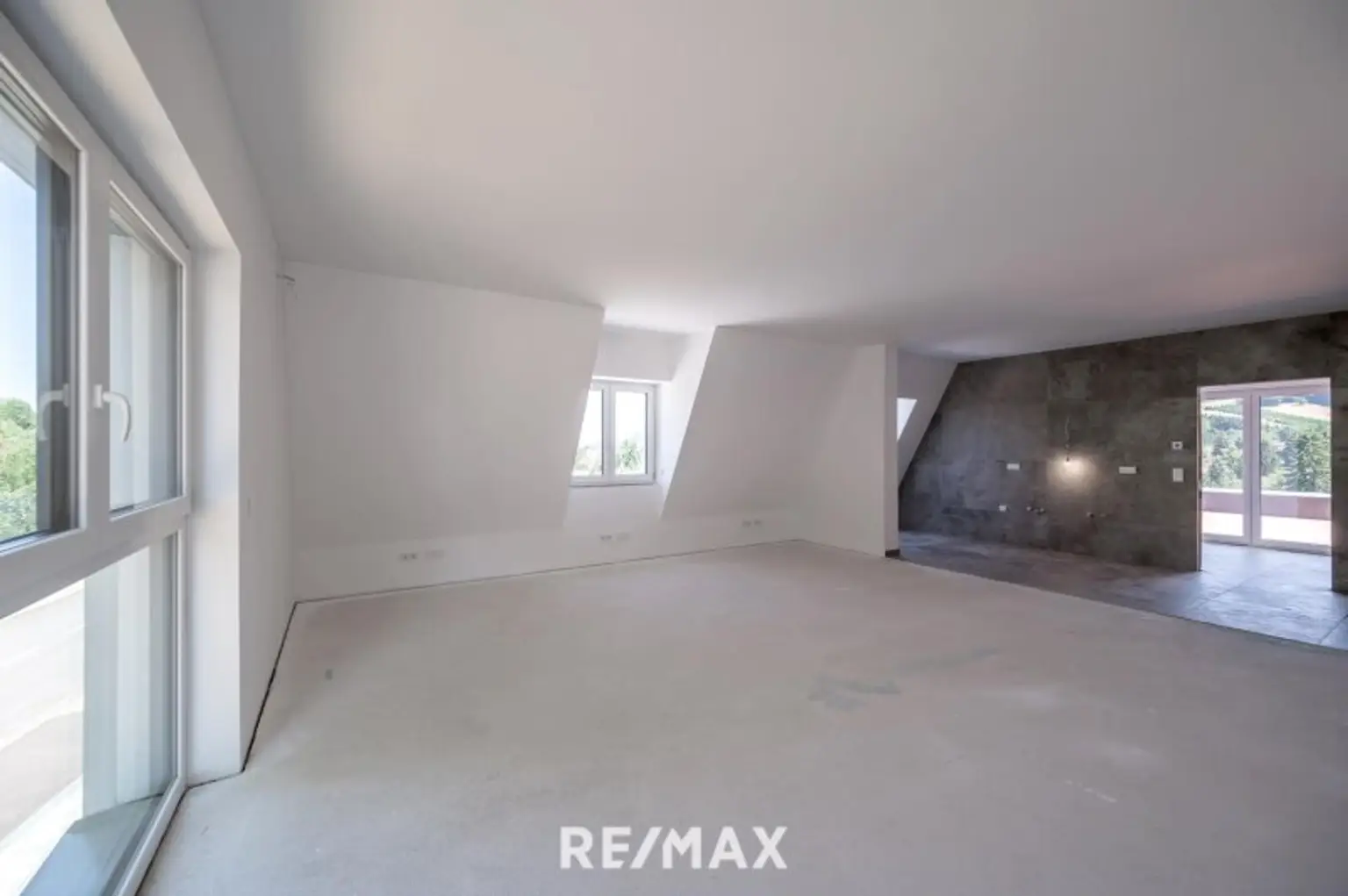 Erstbezug: Großzügiger Familientraum mit unverbaubarem Grünblick!