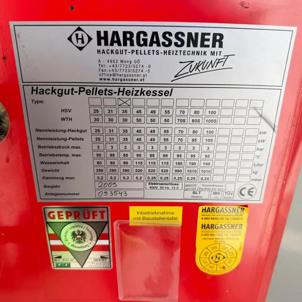 Wohnen in Aussichtslage mitten in der Natur auf  8 Ha. Grund, ehemalige Hofstelle!